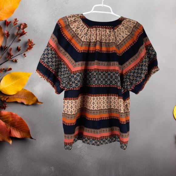 Ann Taylor Loft Boho V-neck 100% Cotton Top - Picture 4 of 9